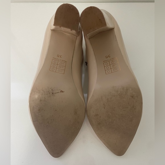 Boutique Heels - Picture 4 of 4